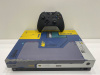 Xbox One X Cyberpunk 2077 Limited Edition konsool (1TB)